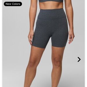 Prana women’s Havana 6” short size Med NWT